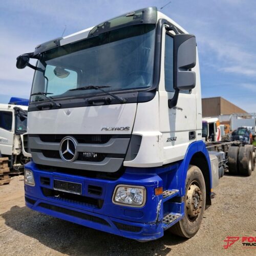 MERCEDES ACTROS MP3 KLEINE WEISSE KABINE