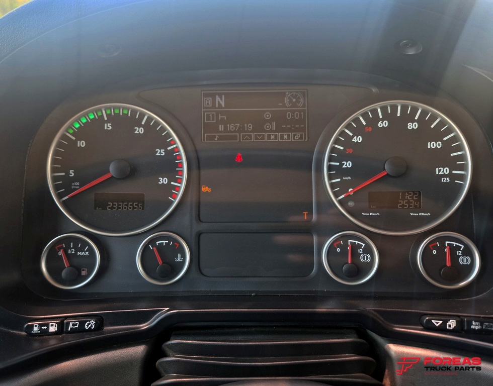 MAN TGS 26.320 EURO6 CAB CHASSIS TRUCK - Image 22