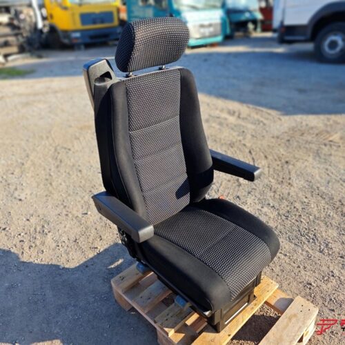 ΚΑΘΙΣΜΑ ΜΕΣΑΙΟ MERCEDES ACTROS MP3